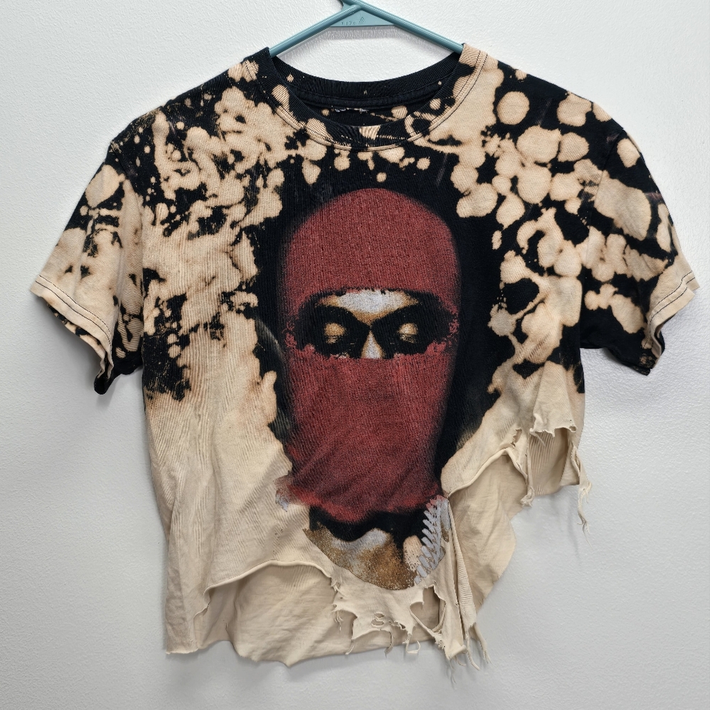 Kanye West Yeezus Tour Thrashed Bleached Ski Mask T-shirt Small Distress